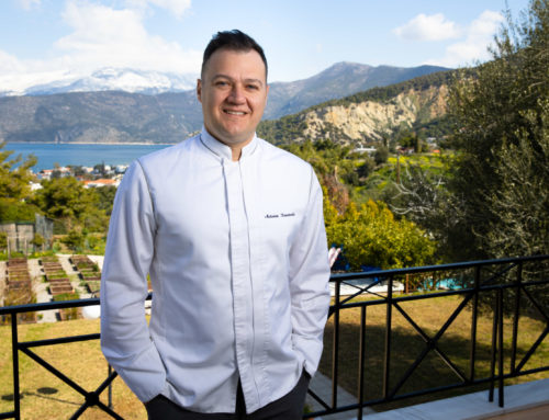 Αστέριος Κουστούδης: Ποιος είναι ο πολυβραβευμένος σεφ που θα μαγειρέψει στους Χρυσούς Σκούφους Κύπρου;